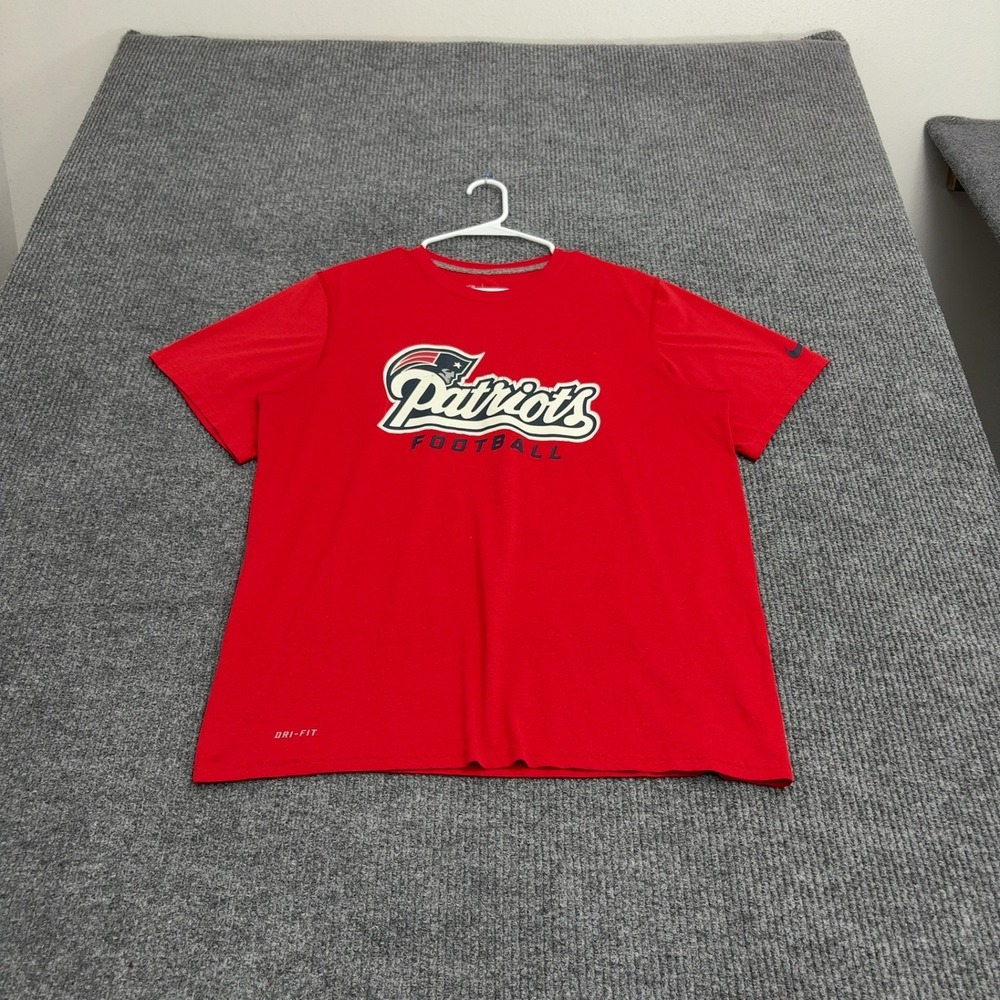 New England Patriots Nike T Shirt Mens L Red Dri-Fit Graphic Tee Sportswear